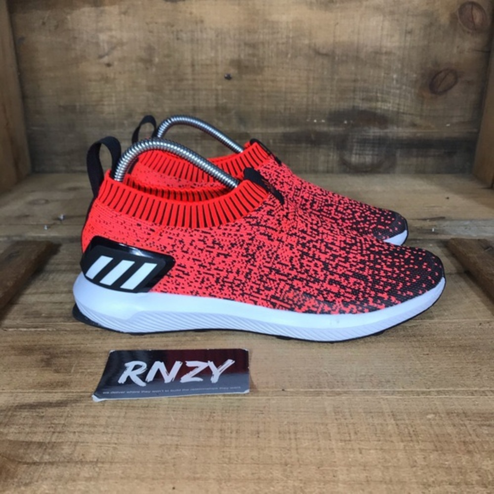 SOLD New Adidas RapidaRun Laceless shoes Mens 7